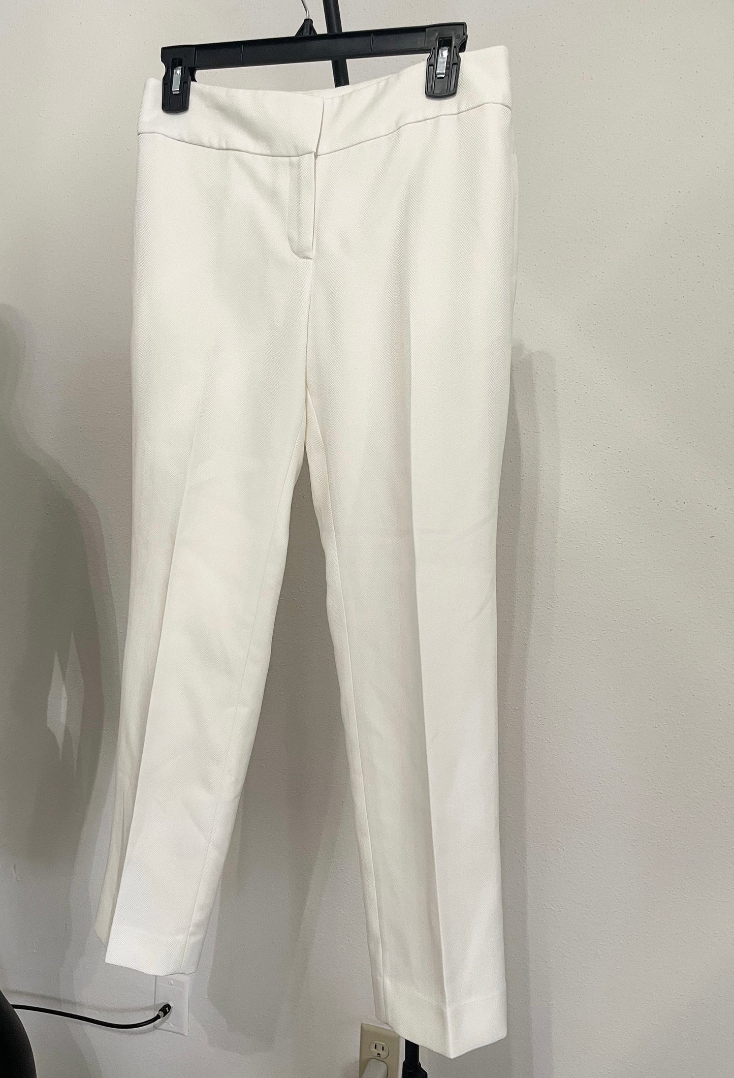 KASPER - Women’s White Pants - Size (6P - Small)