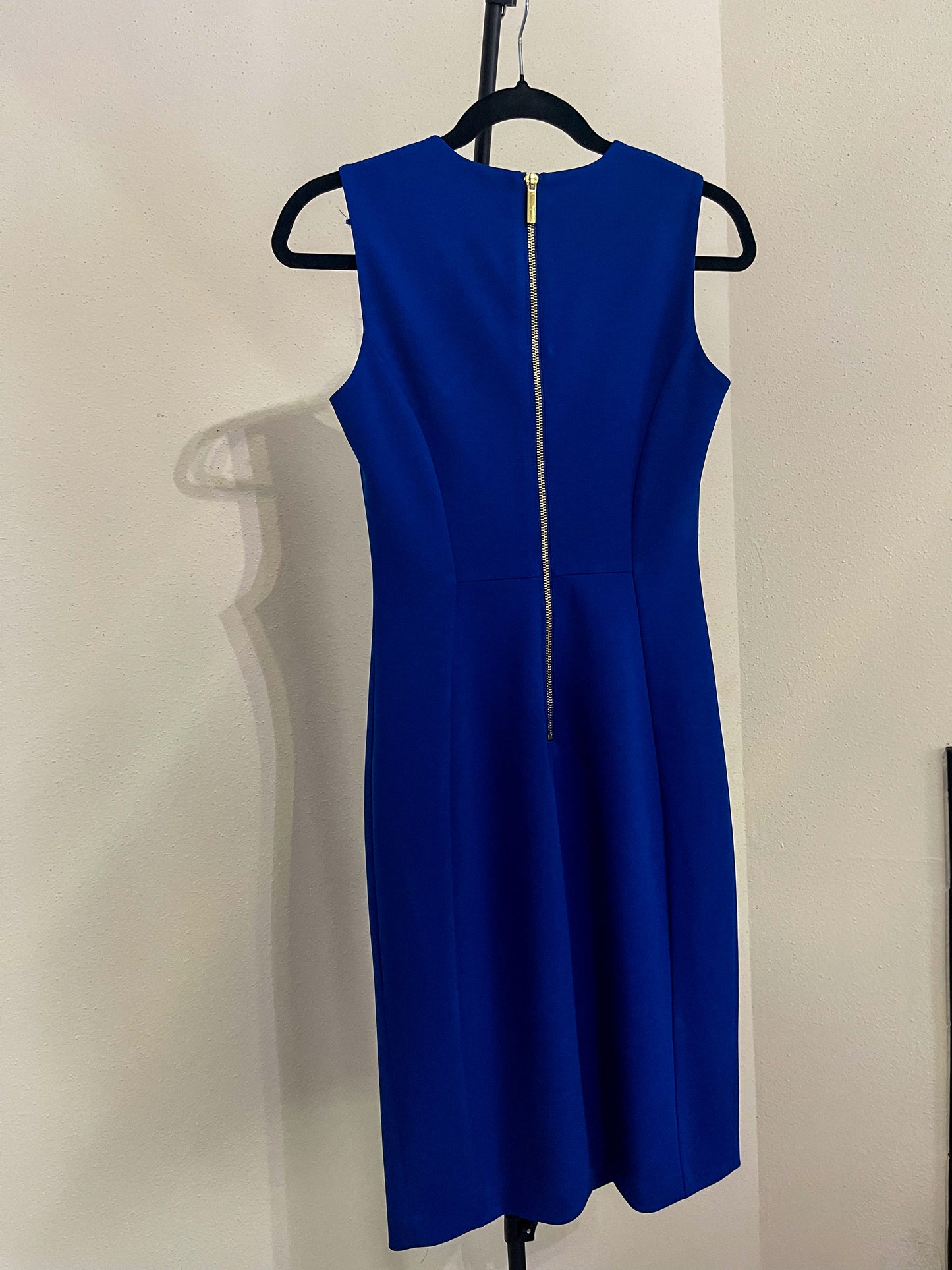 Calvin Klein Women’s Navy Blue Sleeveless Dress Size (2)