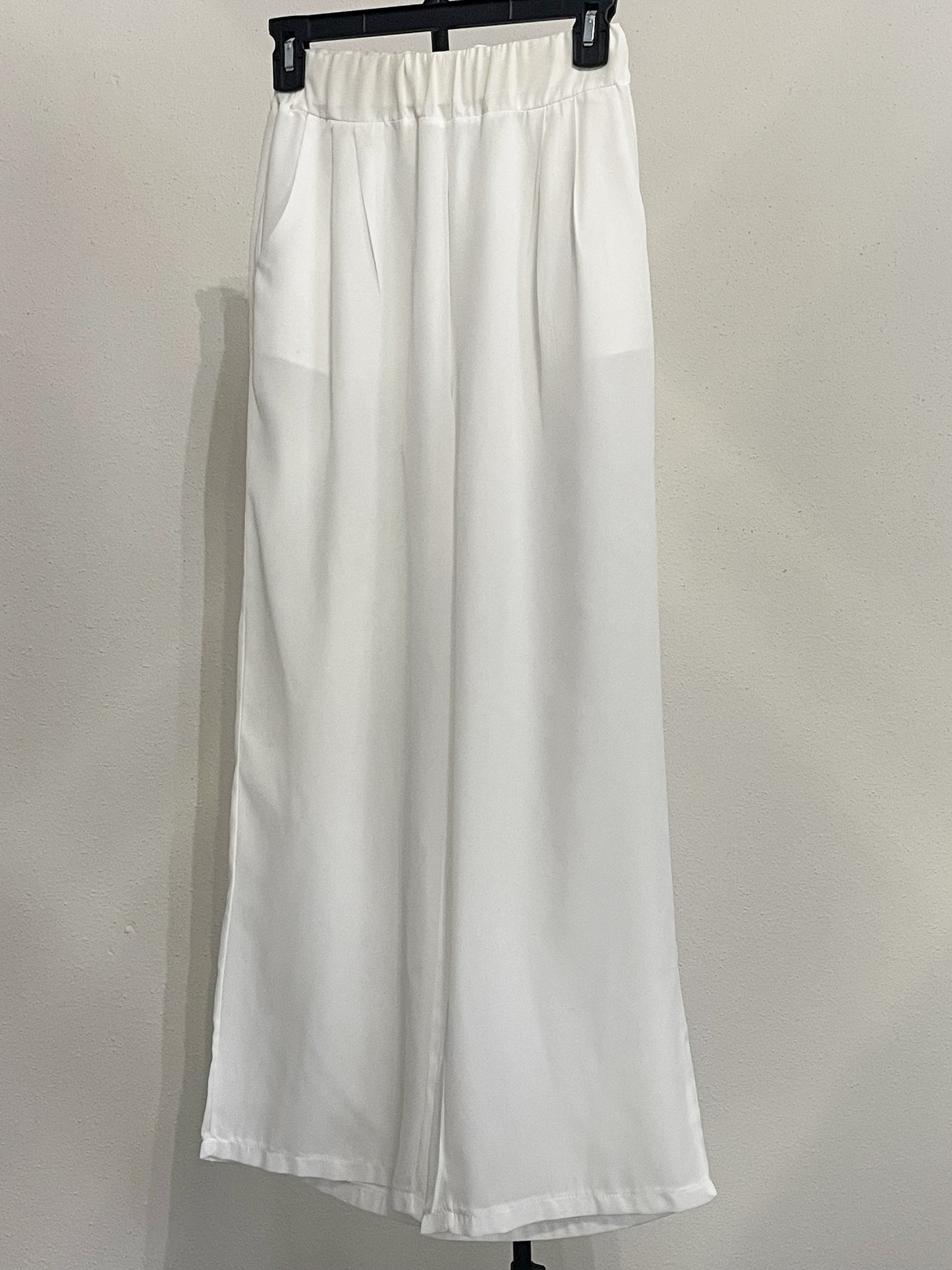 Wide Leg - Women’s White Pants - Size (L)
