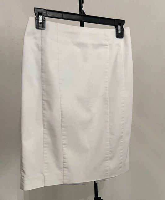 Ann Taylor- Women’s Straight & Pencil White Skirt - Size (0 - Small)