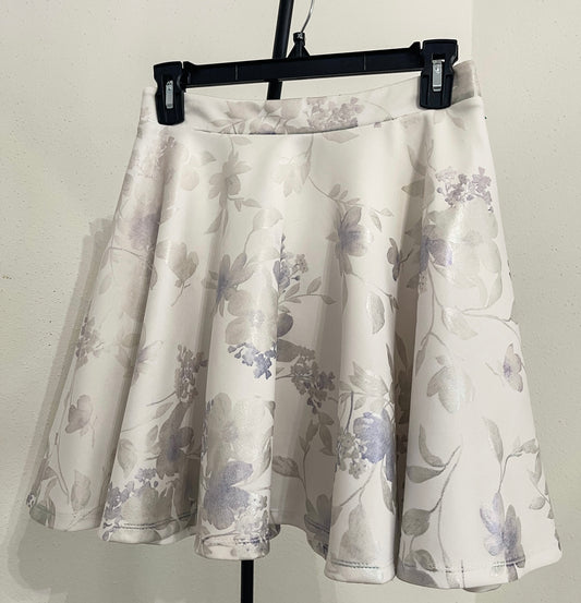City Vibe Women’s White Floral Skirt Size (Small-1)