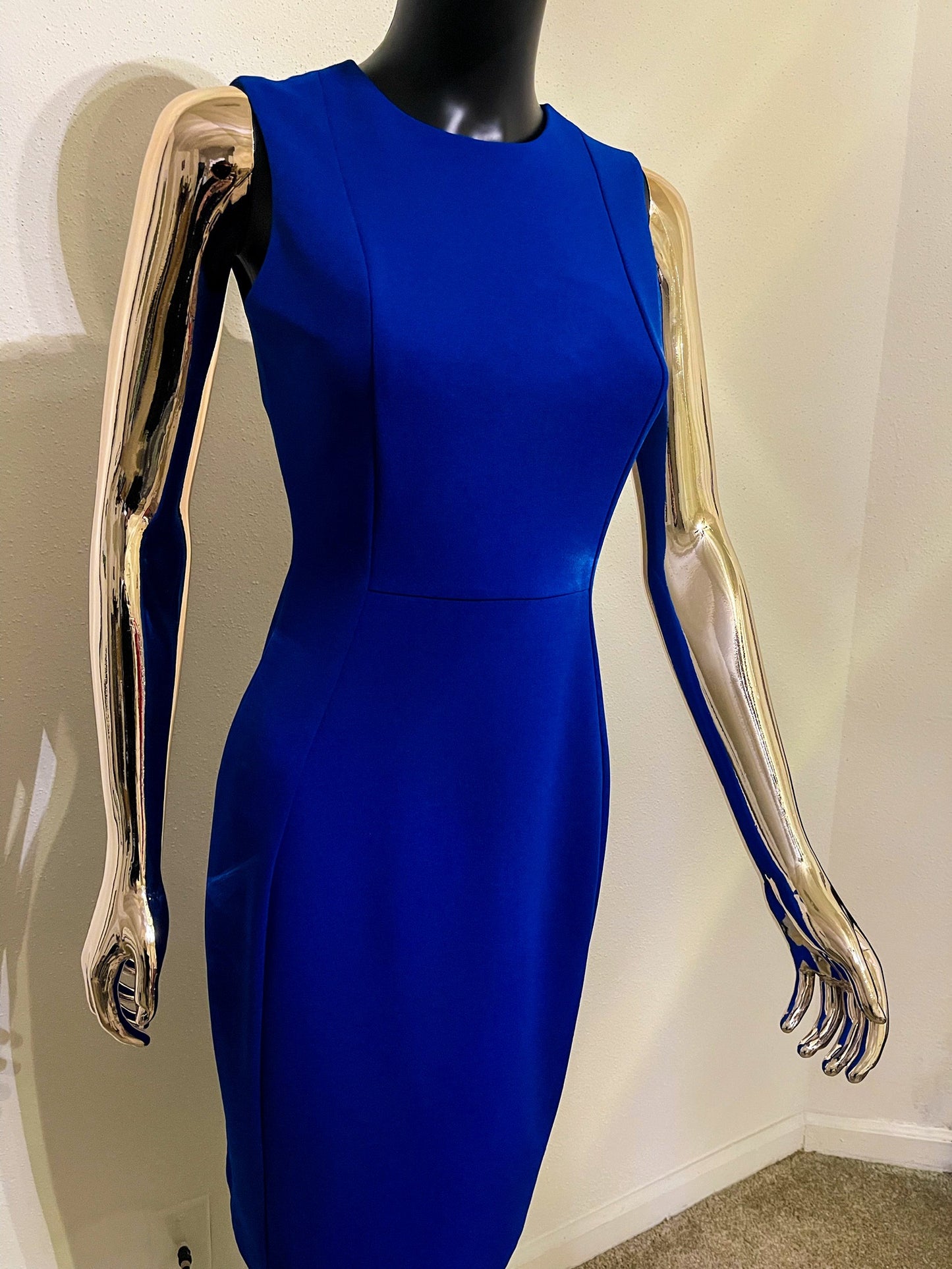 Calvin Klein Women’s Navy Blue Sleeveless Dress Size (2)