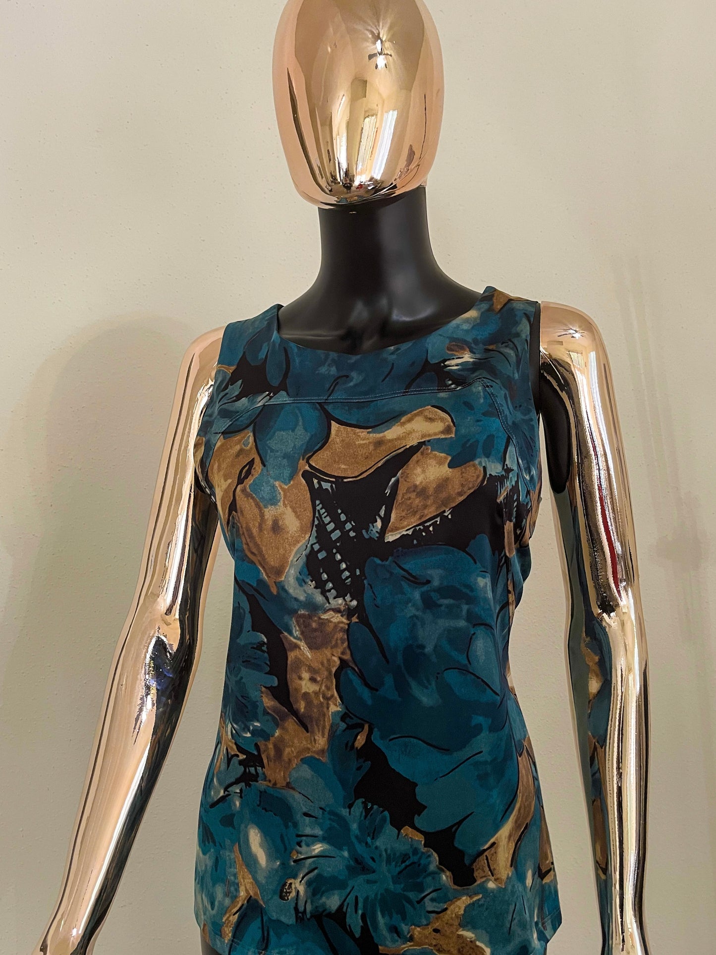 Ann Taylor - Women’s Sleeveless Blouse - Size (S)