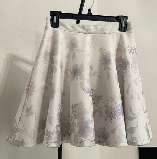 City Vibe Women’s White Floral Skirt Size (Small-1)