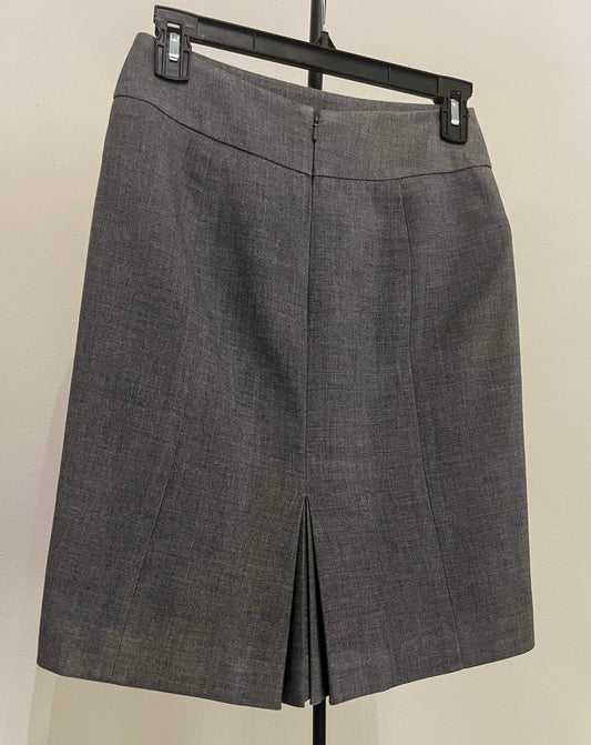 Ann Taylor LOFT - Women’s Gray Straight & Pencil Skirt - Size (00P)